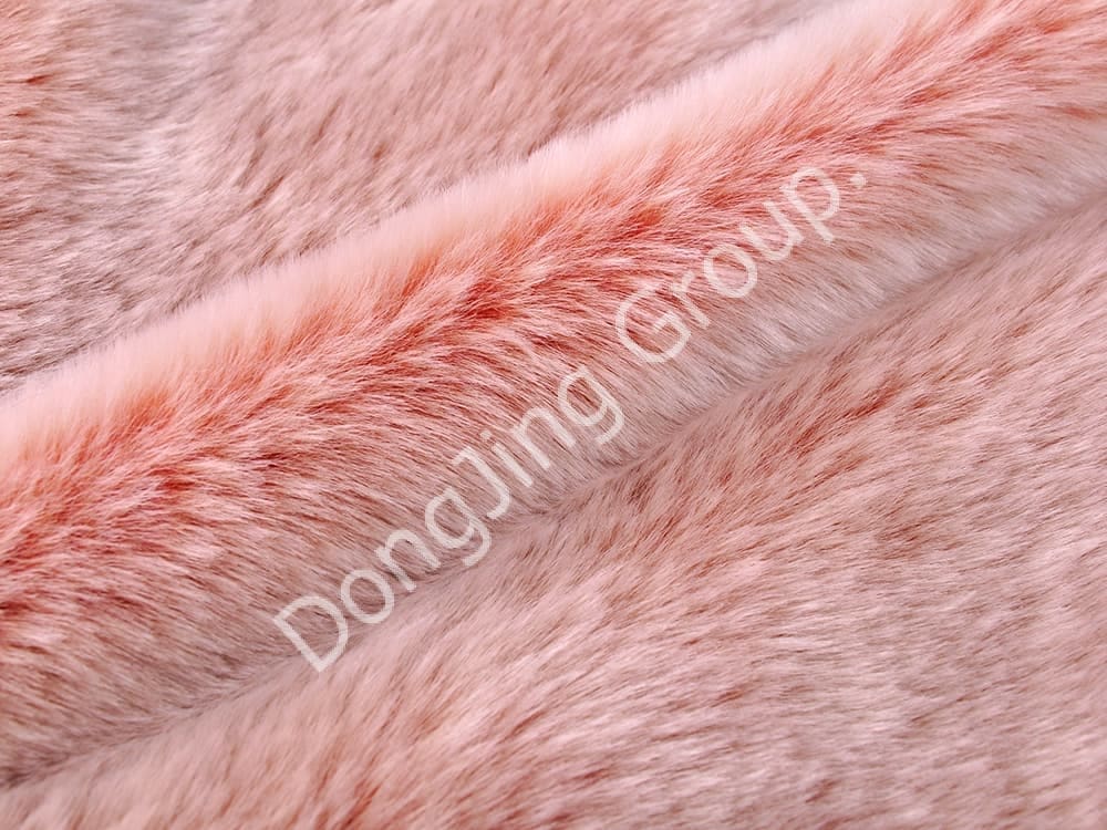 DP0960-Rosa blanco faux fur fabric