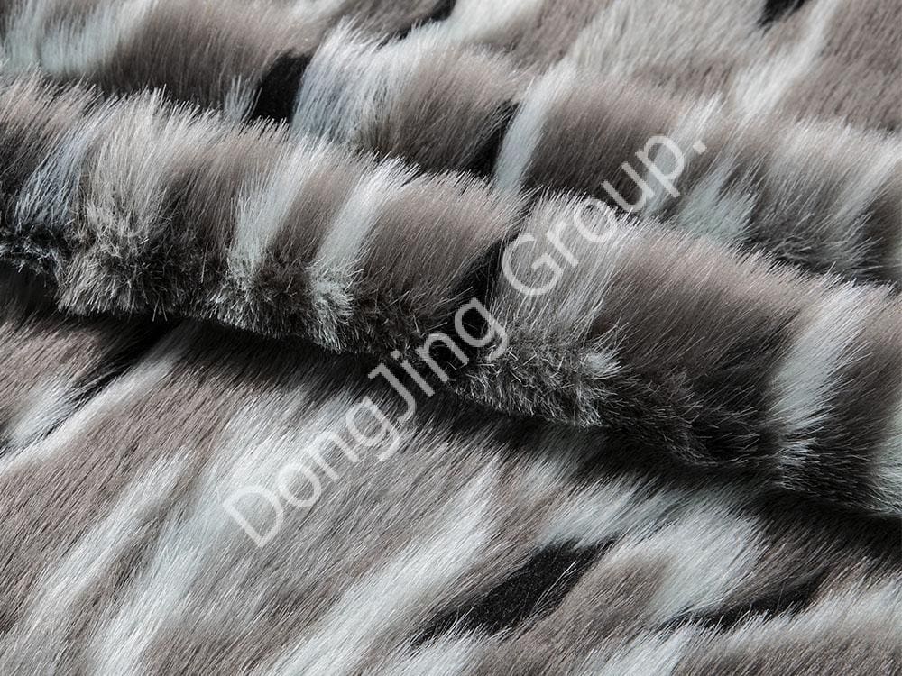 8W1856-Zorro suave jacquard tricolor negro azul gris faux fur fabric