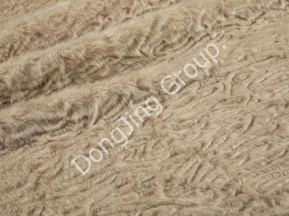 9P2352-Pelo de conejo beige lavado y cepillado faux fur fabric