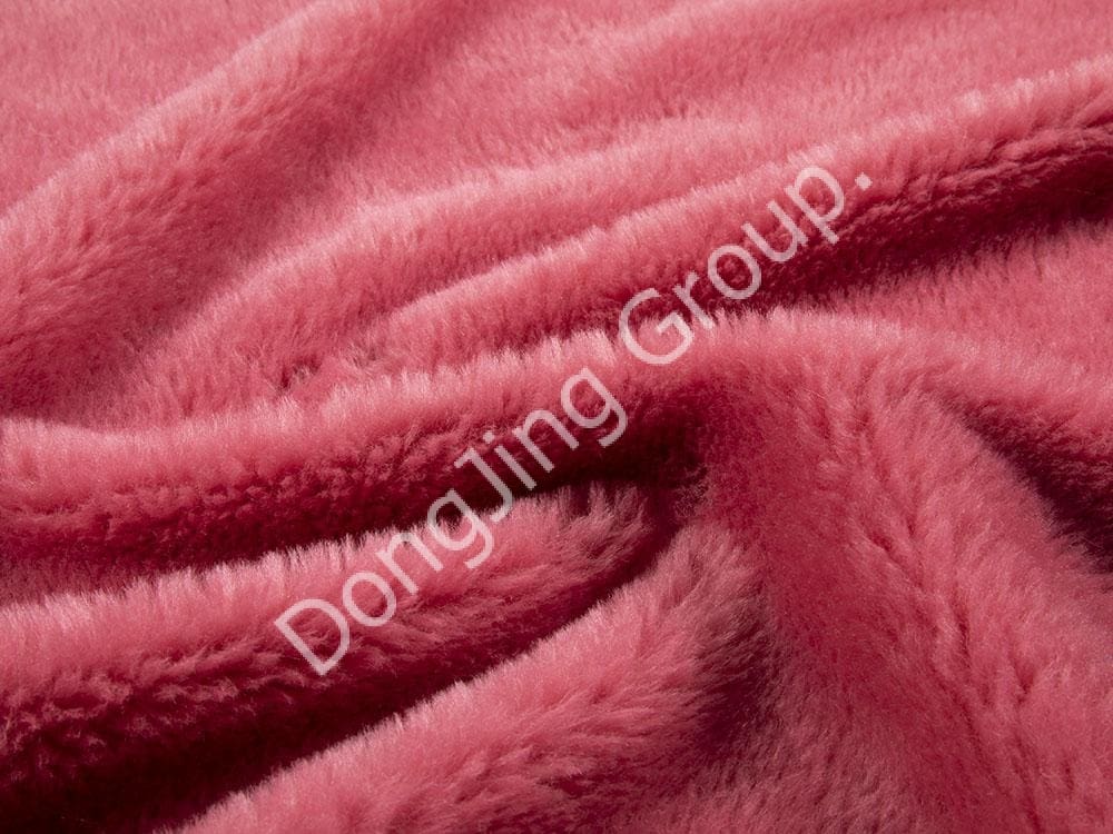 9P2629-Pelo de cordero rojo rosa faux fur fabric