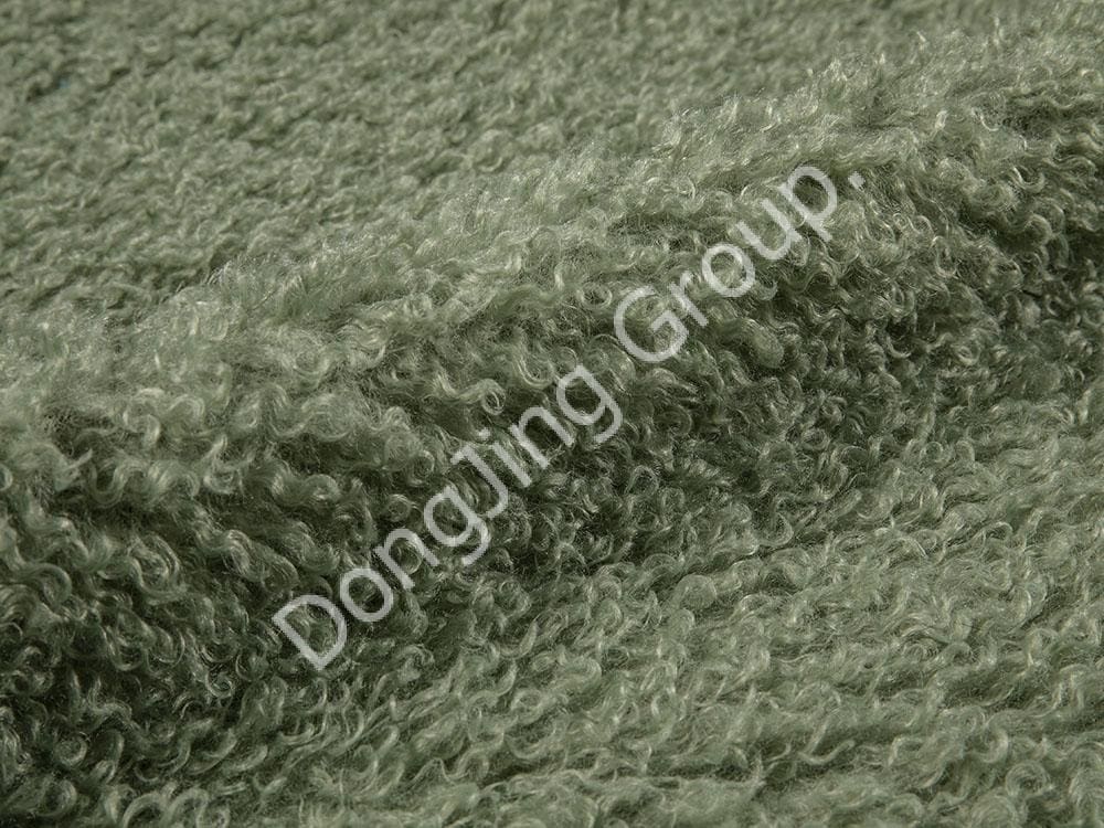 9Q0404-Pelo de Cordero de Cachemira Tibetana Verde faux fur fabric