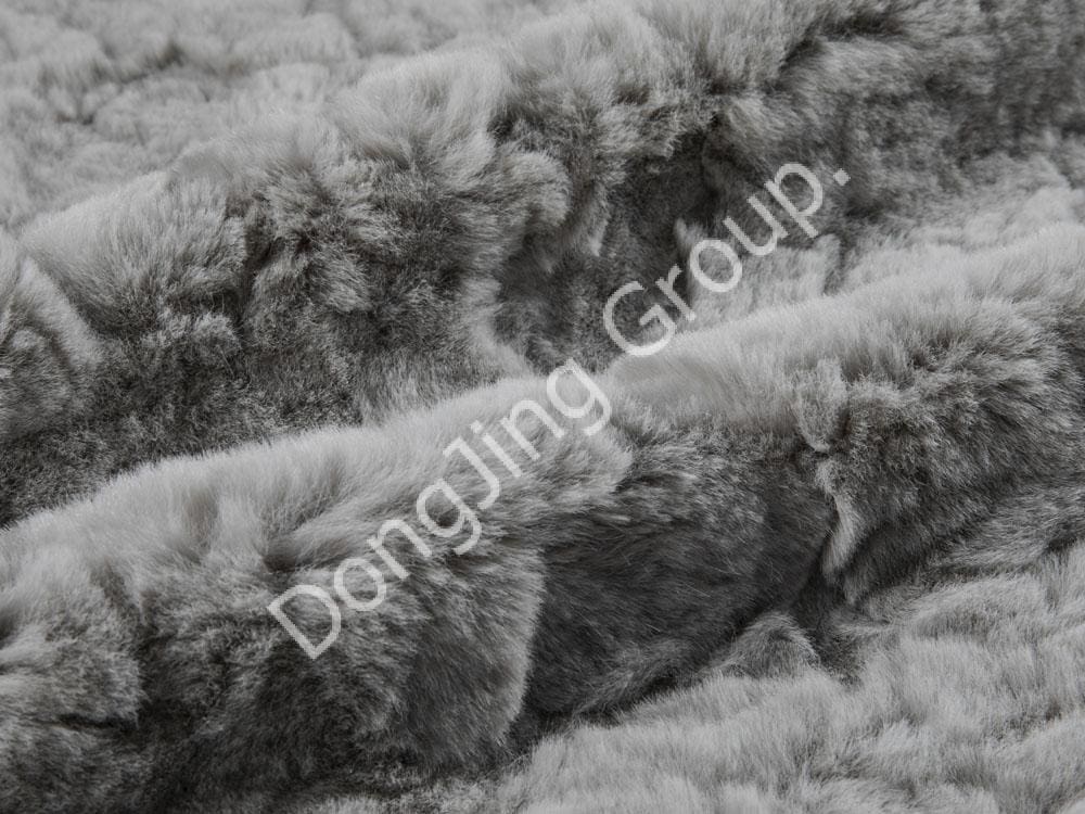 9T1788-Cepillo pelo conejo gris faux fur fabric