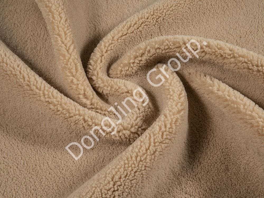 9T1938-Beige Star Camel Cordero Pelo faux fur fabric