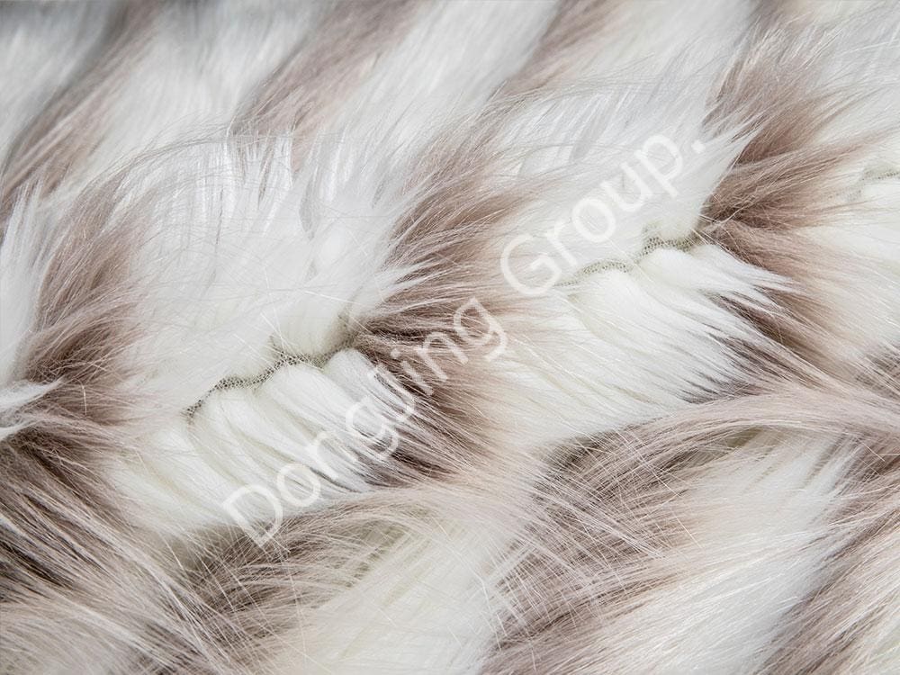 9W1151-Pelo de perro lobo hueco jacquard tricolor faux fur fabric