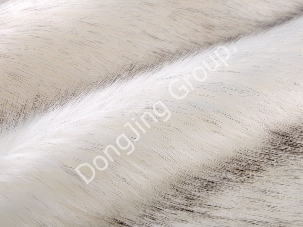 DP0630-Punta teñida de blanco faux fur fabric