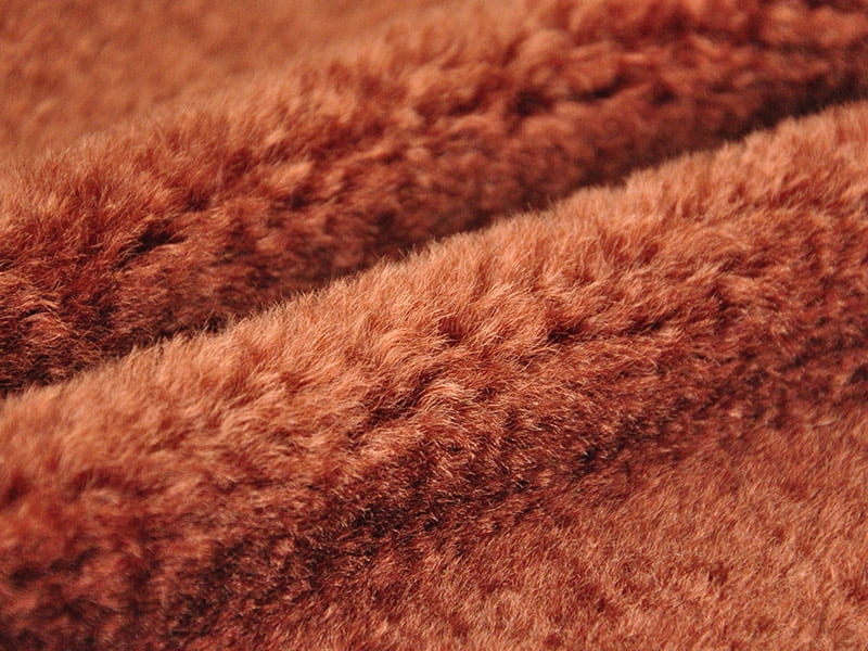 XKT0253-Toka pequeña rubí faux fur fabric